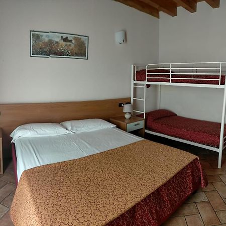 Hotel Agli Ulivi Valeggio sul Mincio Zewnętrze zdjęcie