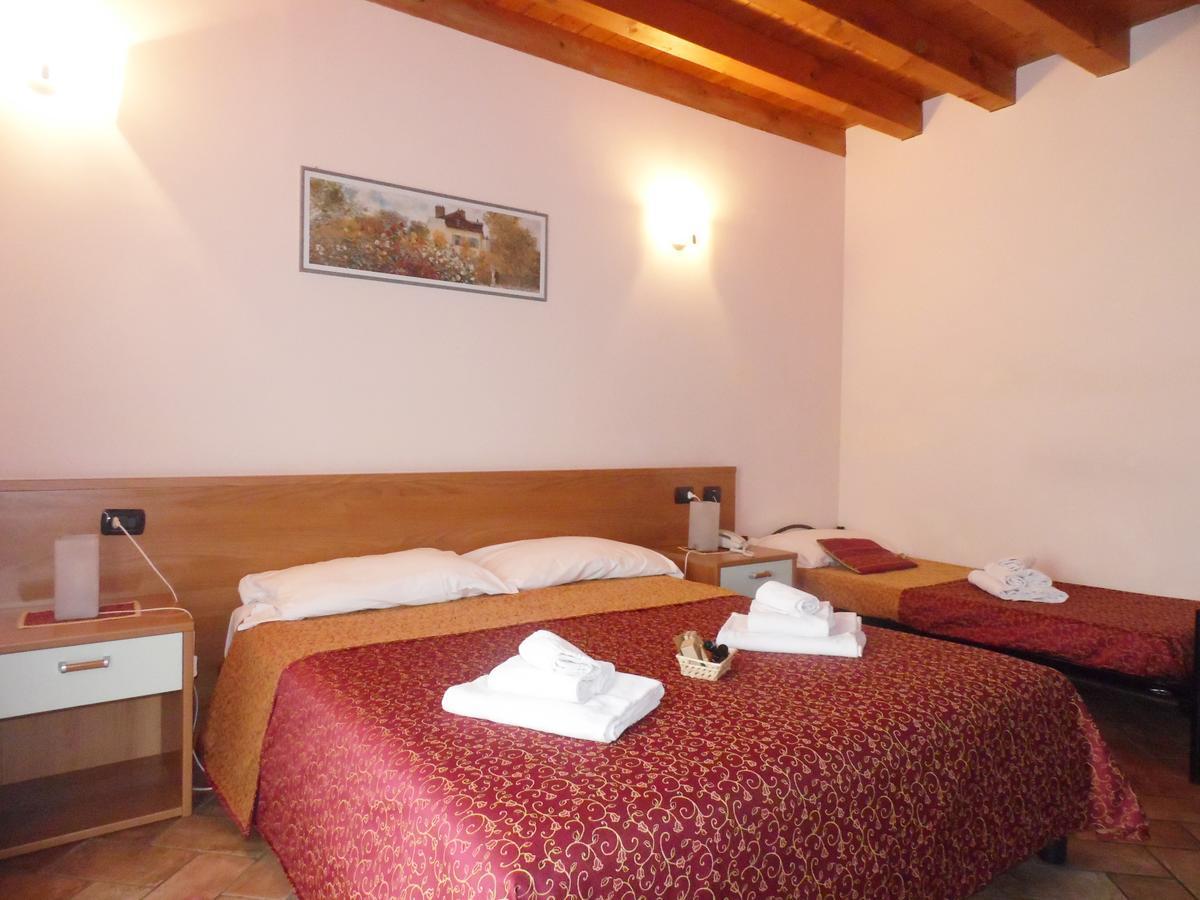 Hotel Agli Ulivi Valeggio sul Mincio Zewnętrze zdjęcie