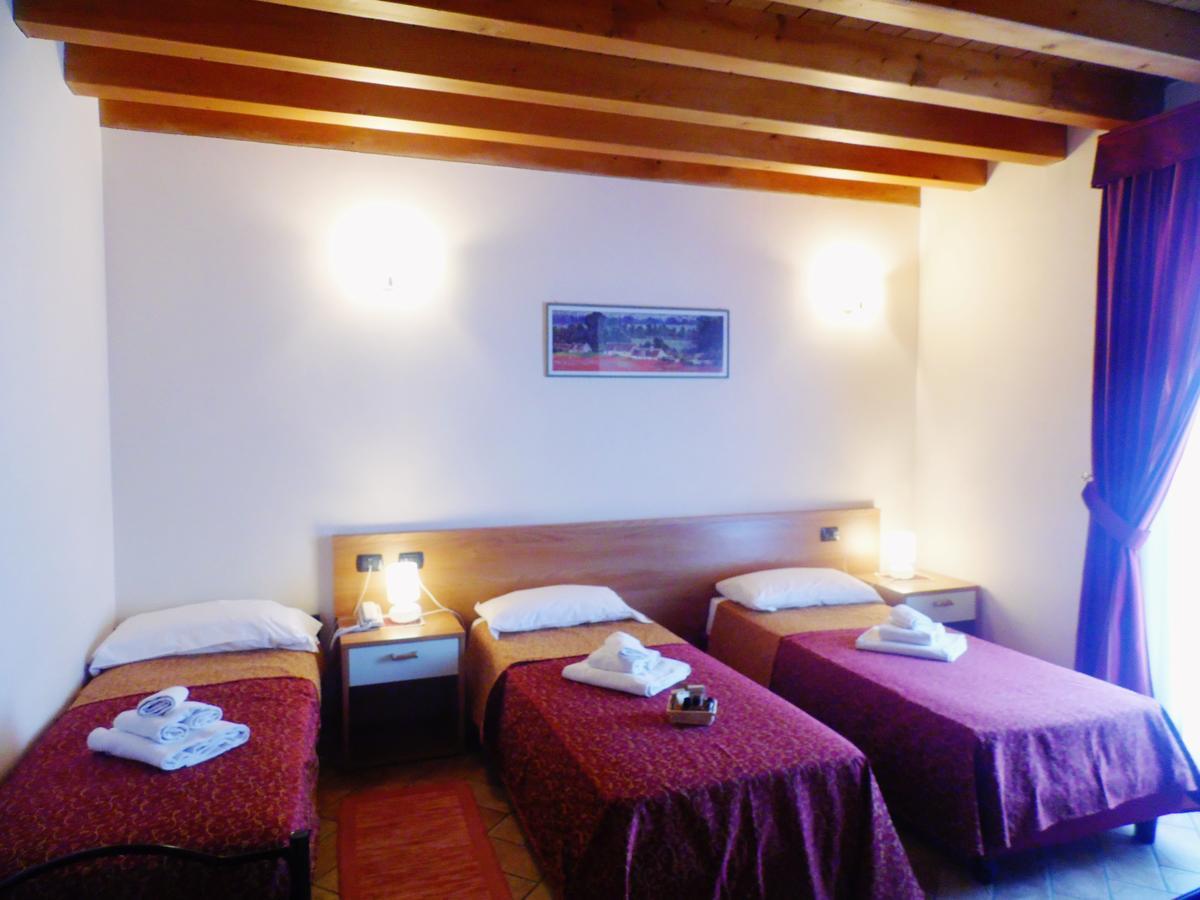 Hotel Agli Ulivi Valeggio sul Mincio Zewnętrze zdjęcie