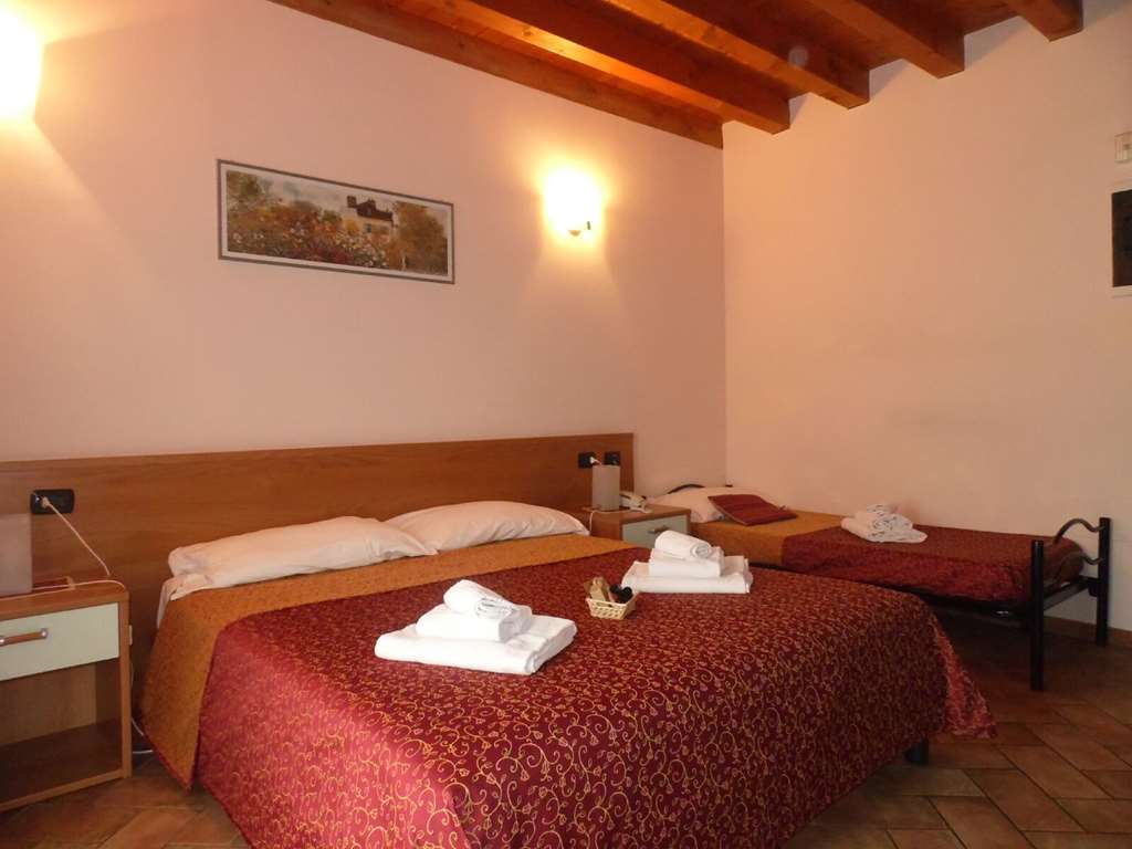 Hotel Agli Ulivi Valeggio sul Mincio Pokój zdjęcie