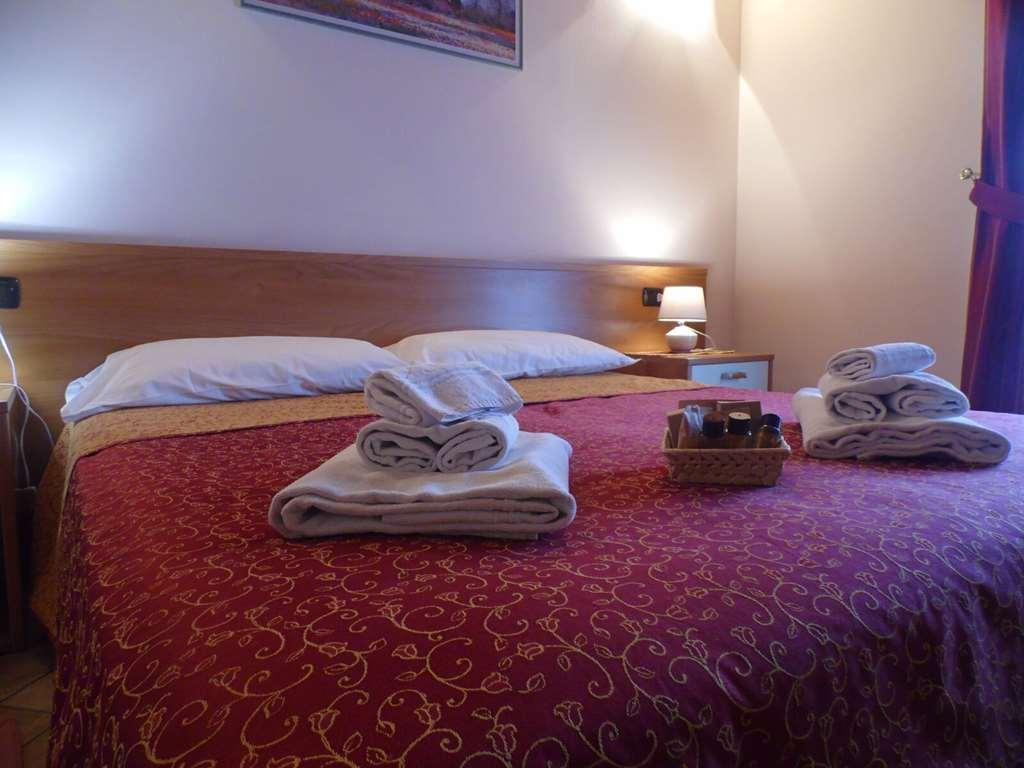 Hotel Agli Ulivi Valeggio sul Mincio Pokój zdjęcie